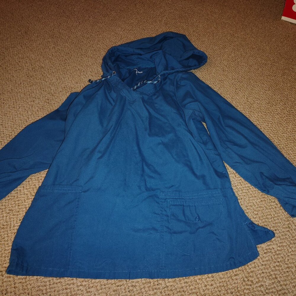Scrub set